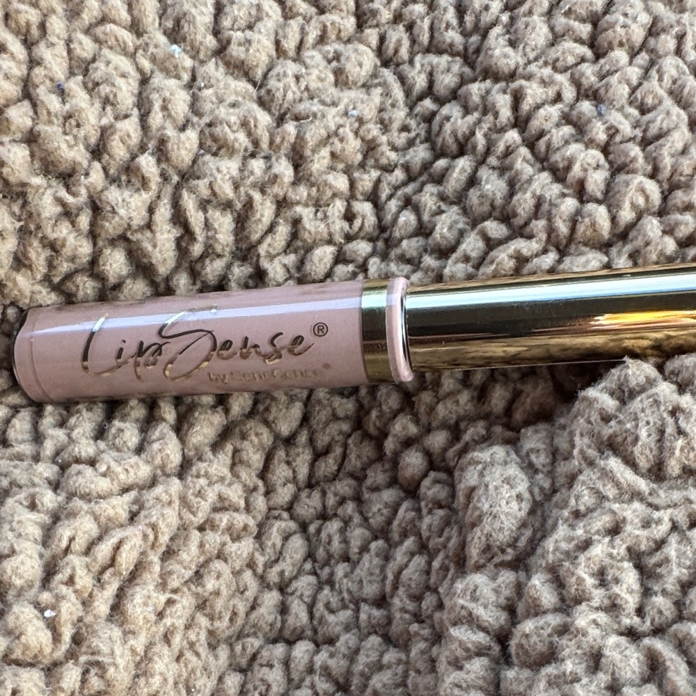 LipSense Shimmering Pink Lip Color with Gold Cap